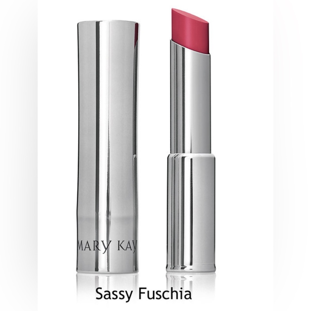 Mary Kay True Dimensions Lipstick  Satin SASSY FUCHSIA